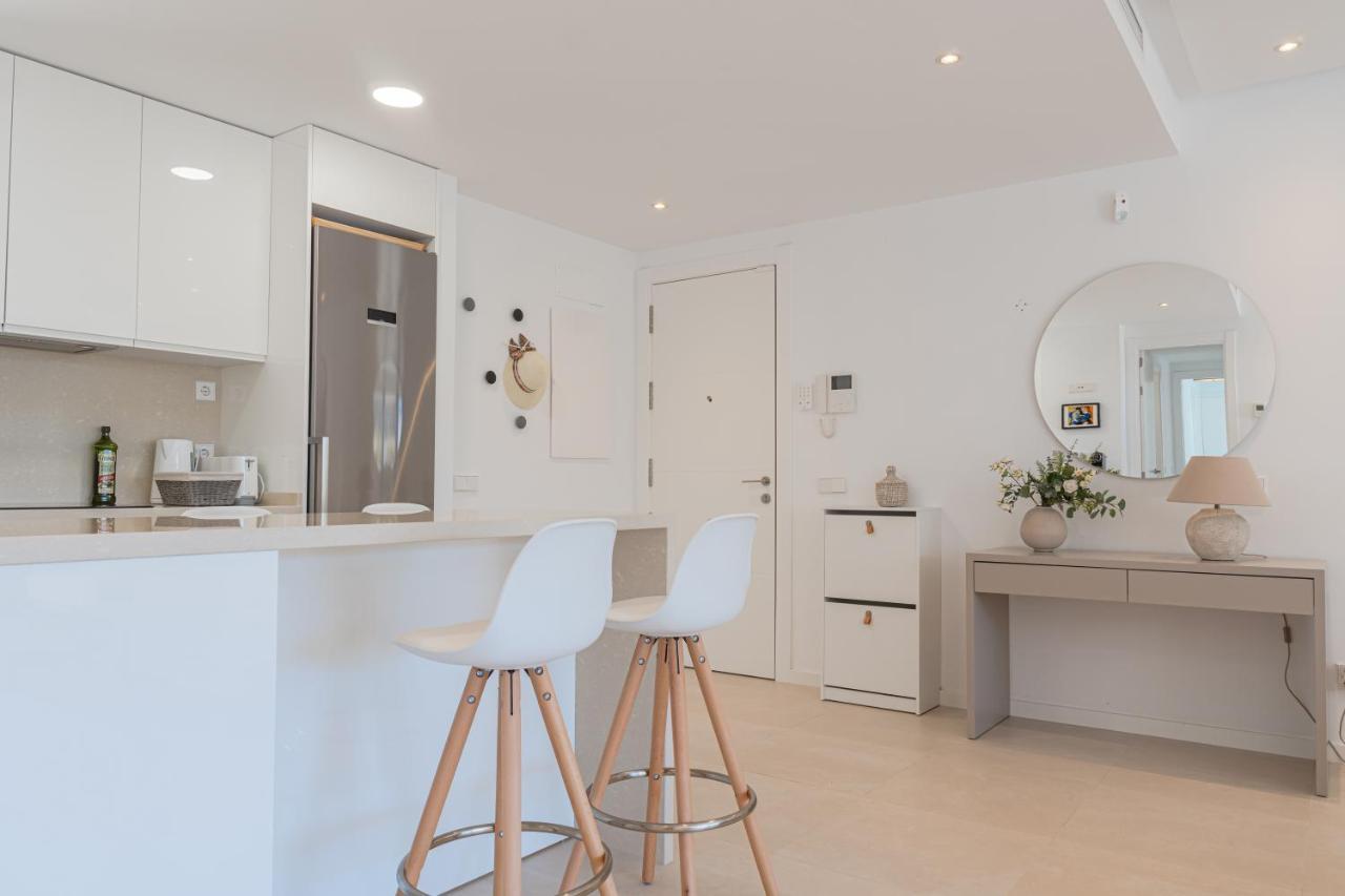 Appartement Amazing Three Bedroom In Middel Views, Higueron